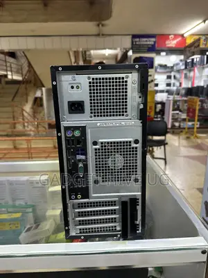 Desktop Computer Dell Precision 3000 8GB Intel Xeon HDD 500GB
