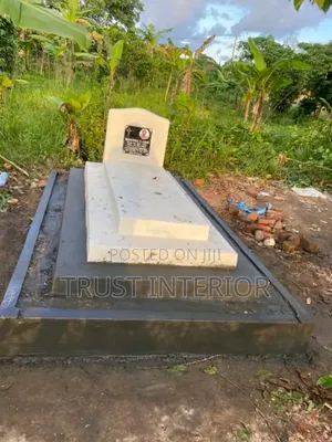 Marble Fixing on Grave 532