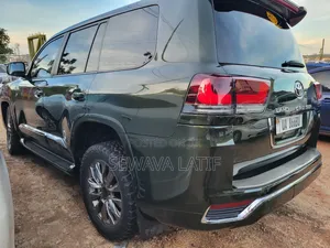 Toyota Land Cruiser 4.5 V8 DLX 2015 Green