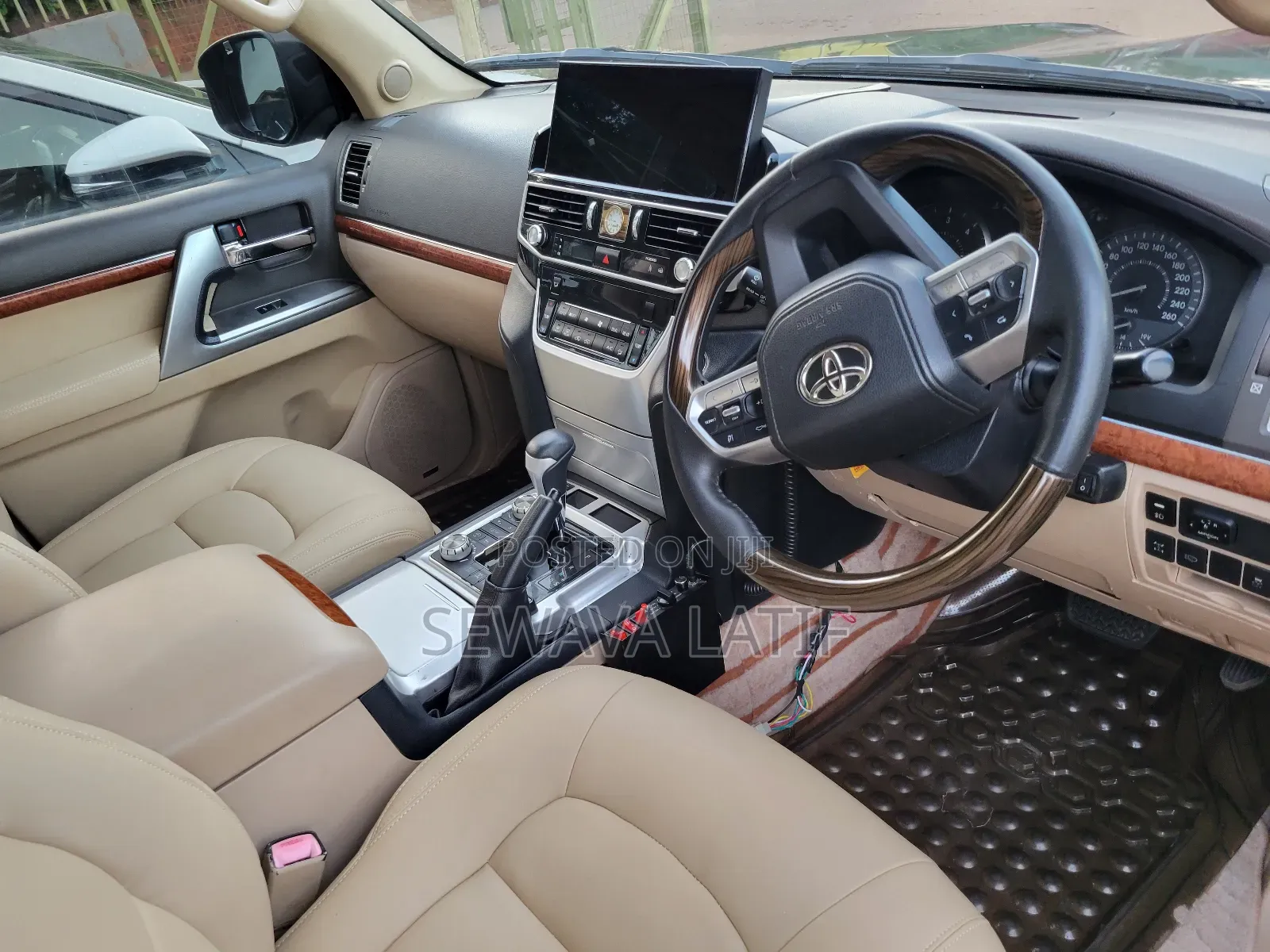 Toyota Land Cruiser 4.5 V8 DLX 2015 Green
