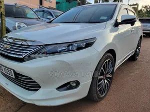 Toyota Harrier 2.0 2015 White