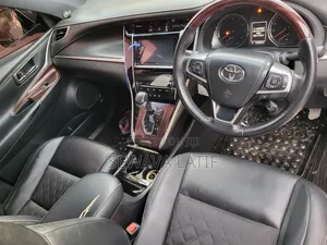 Toyota Harrier 2.0 2015 White