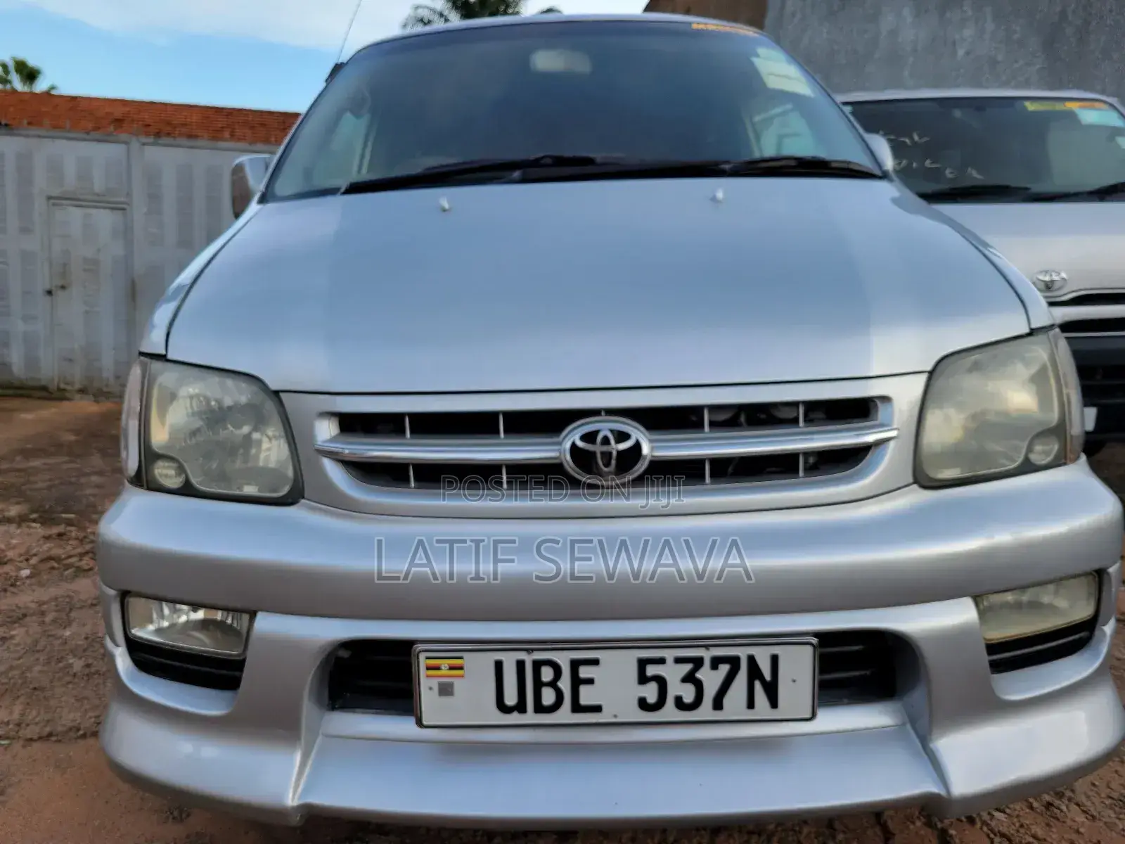 Toyota Noah 2.0 FWD (8 Seater) 2001 Silver