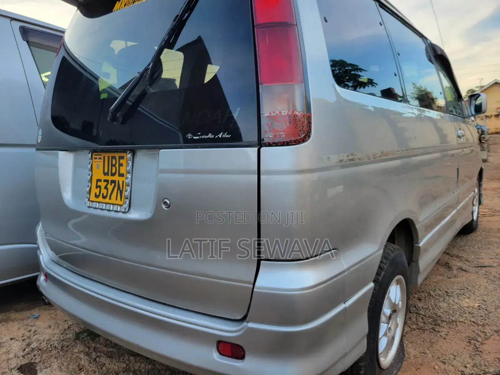 Toyota Noah 2.0 FWD (8 Seater) 2001 Silver