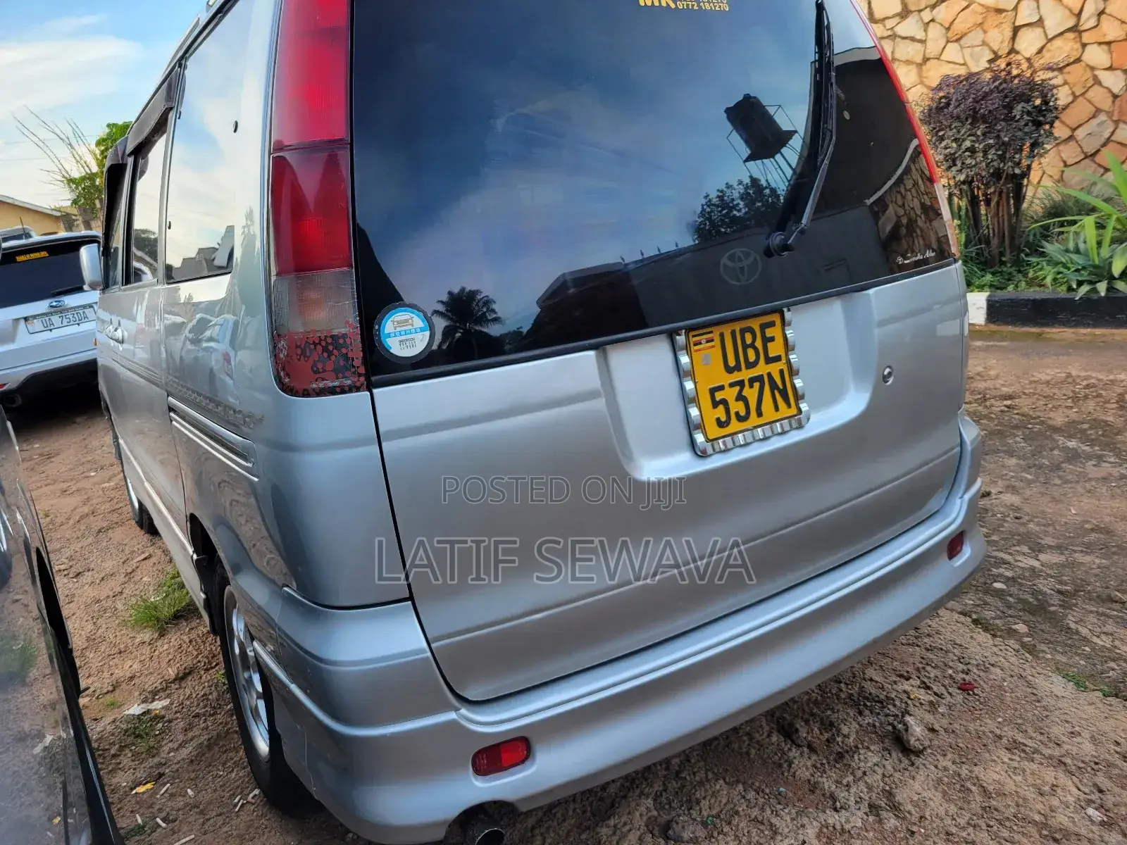 Toyota Noah 2.0 FWD (8 Seater) 2001 Silver