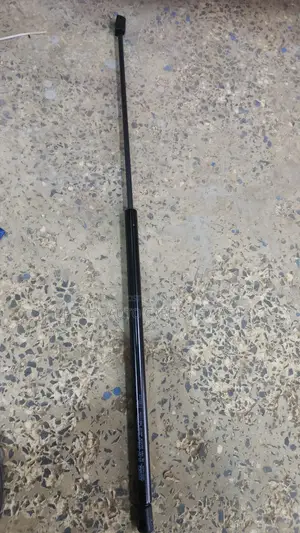 Hood Shock Absorbers Golf 5