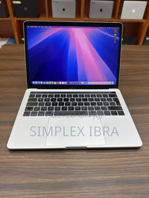 Laptop Apple MacBook 2018 16GB Intel Core i7 SSD 512GB