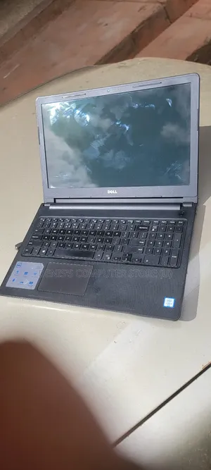Laptop Dell Inspiron 15 8GB Intel Core i5 HDD+SSD 500GB