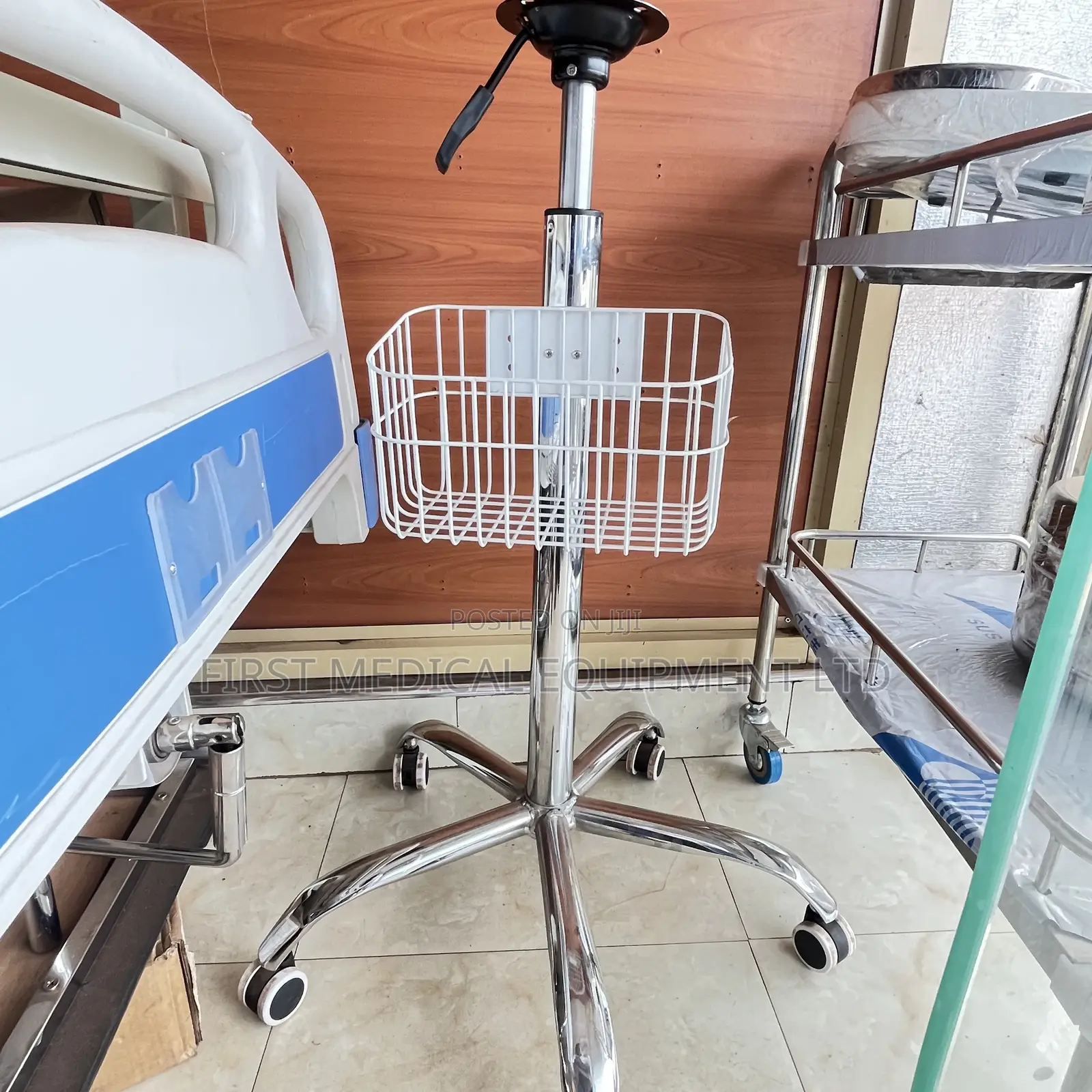 High Quality Patient Monitor Stand - Adjustable Height