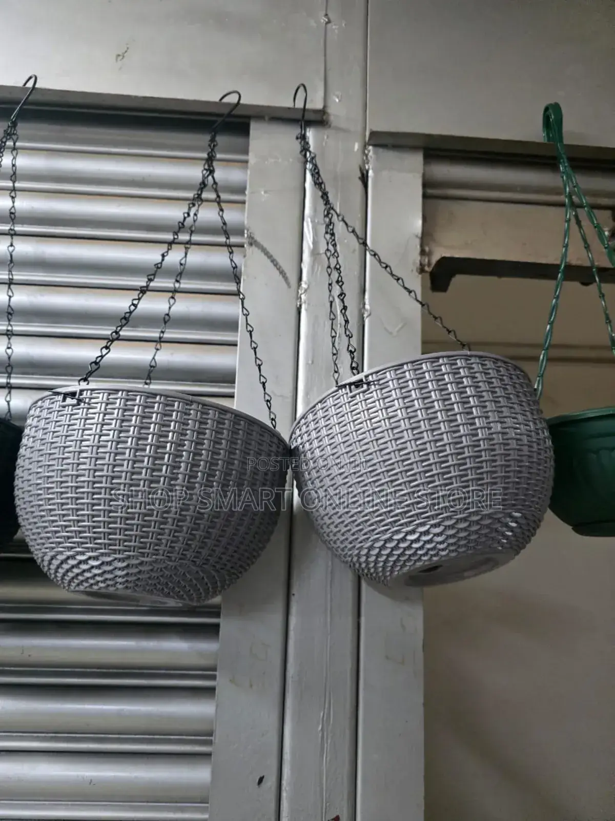 Metallic Chain Hanging Flower Pots Flower Pots