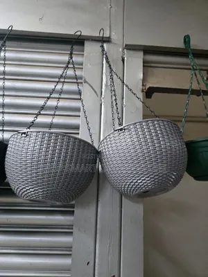Metallic Chain Hanging Flower Pots Flower Pots