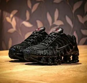 Nike Shox Black