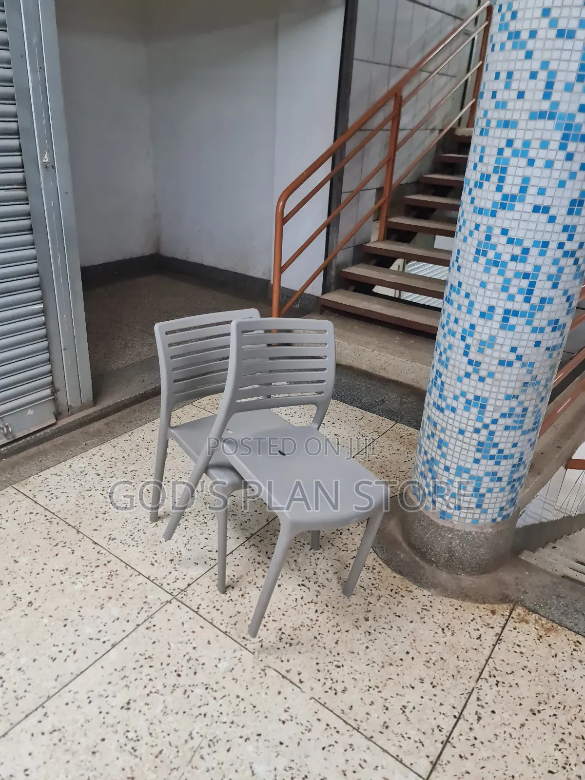 Italica Plastic Chairs Plastic Chairs