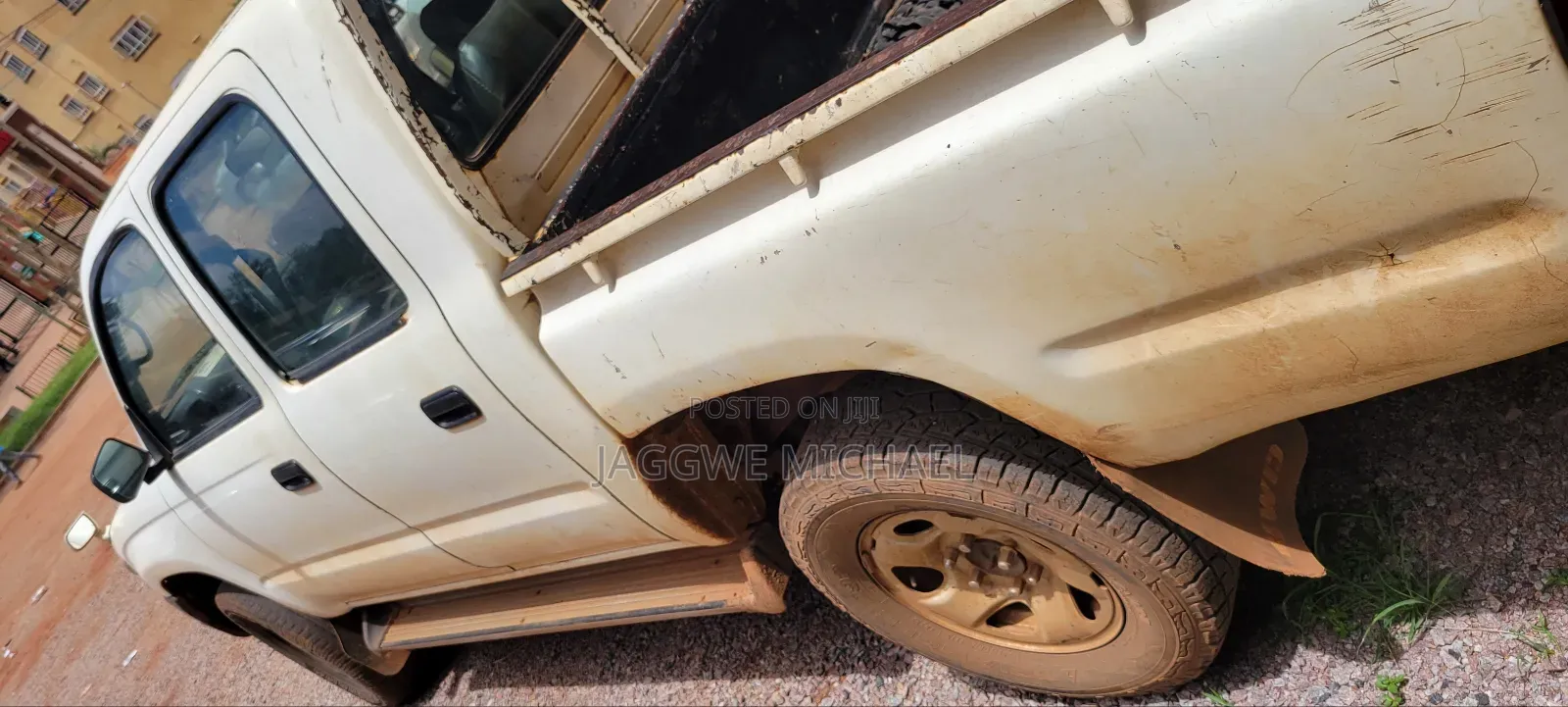 Toyota Hilux 1998 White