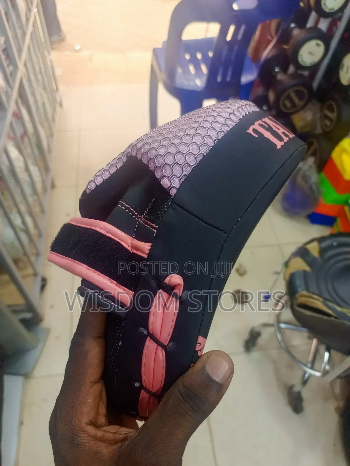 Taipan Sports Boxing Mitt