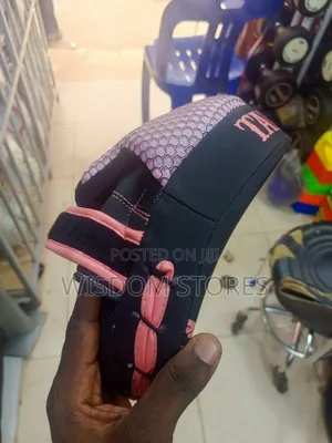 Taipan Sports Boxing Mitt