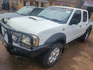 Nissan Hardbody 2002 White