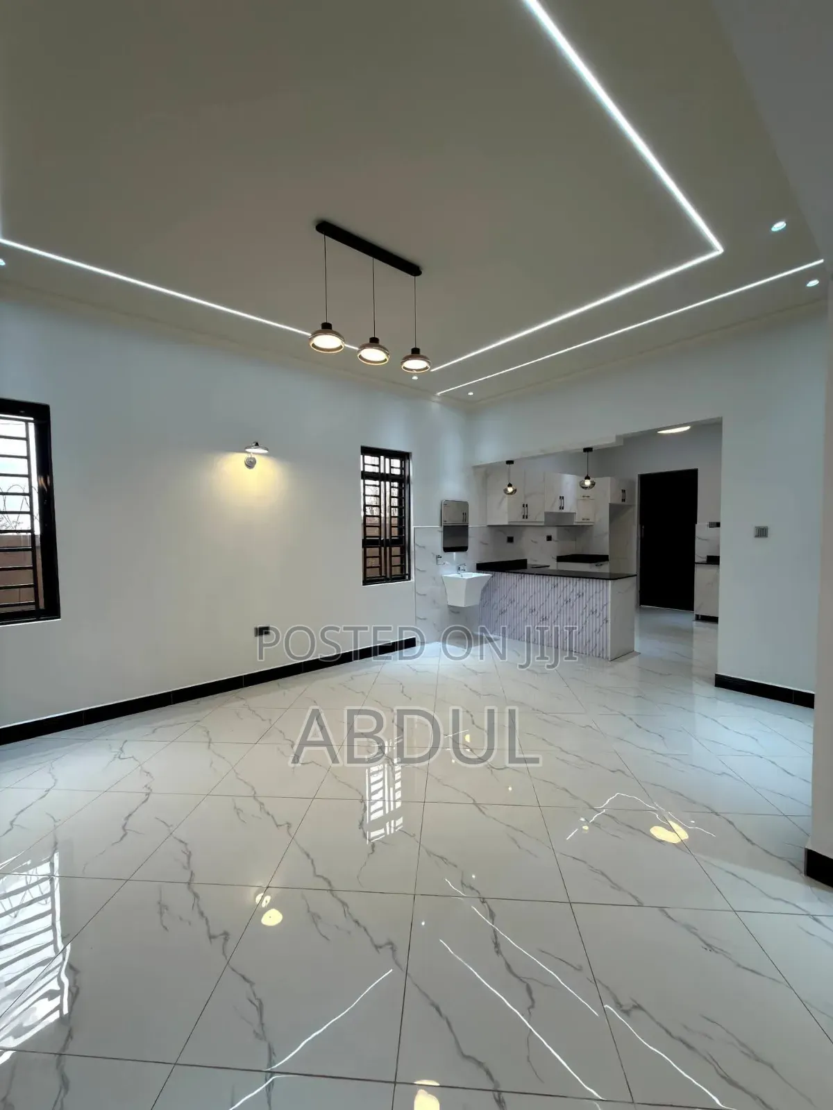 4bdrm Bungalow in Jomayi Estate, Kira for sale