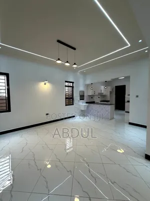 4bdrm Bungalow in Jomayi Estate, Kira for sale