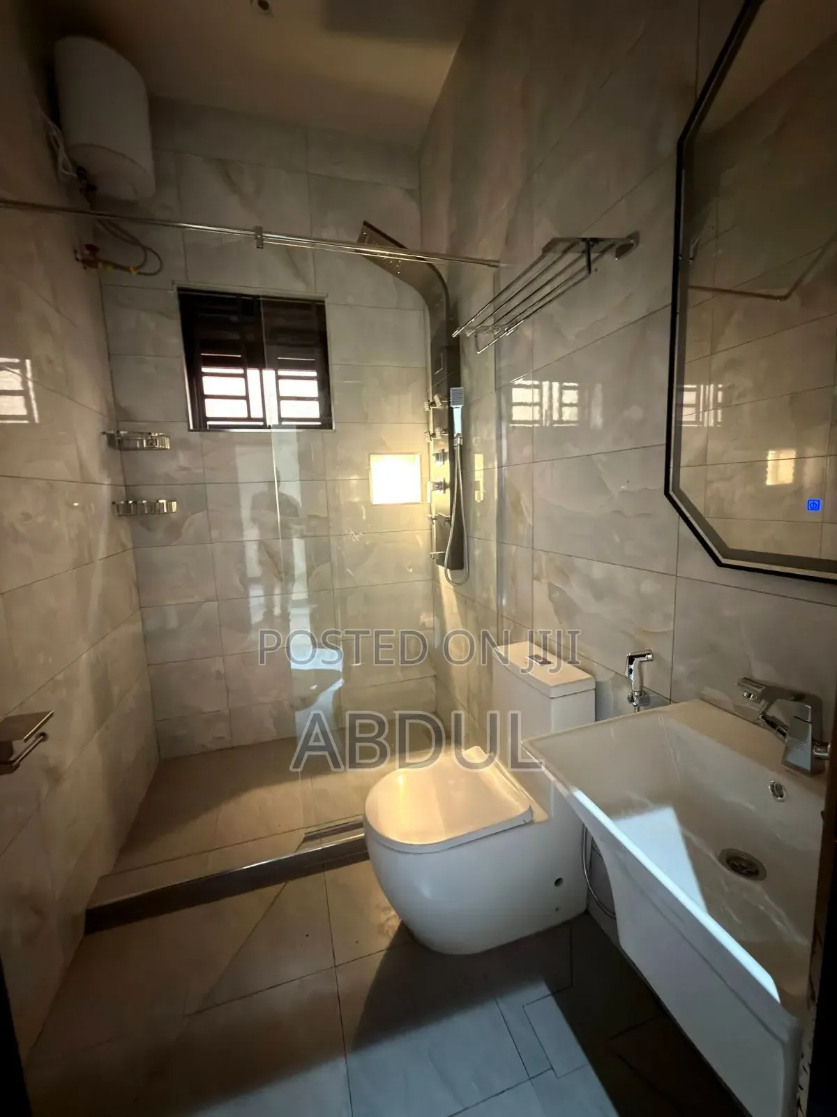 4bdrm Bungalow in Jomayi Estate, Kira for sale