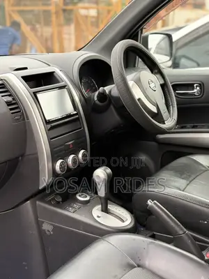 Nissan X-Trail 2.0 Petrol XE 2012 Silver