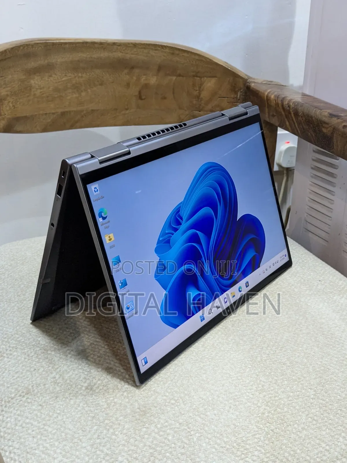 New Lenovo Thinkpad X1 Yoga 16GB Intel Core i7 SSHD (Hybrid) 512GB