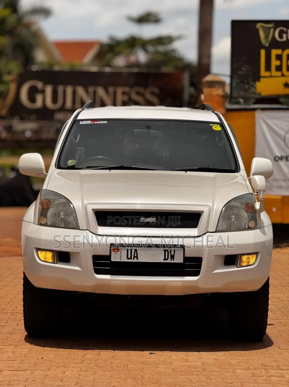 Toyota Land Cruiser Prado 2010 White