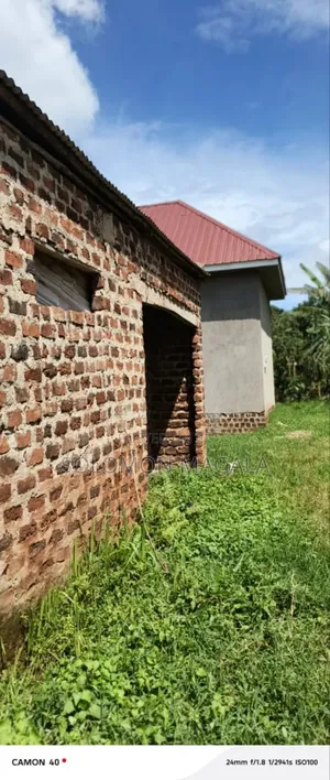 2bdrm Mansion in Buwambo, Central Division for sale