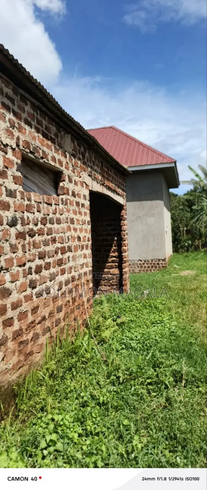 2bdrm Mansion in Buwambo, Central Division for sale