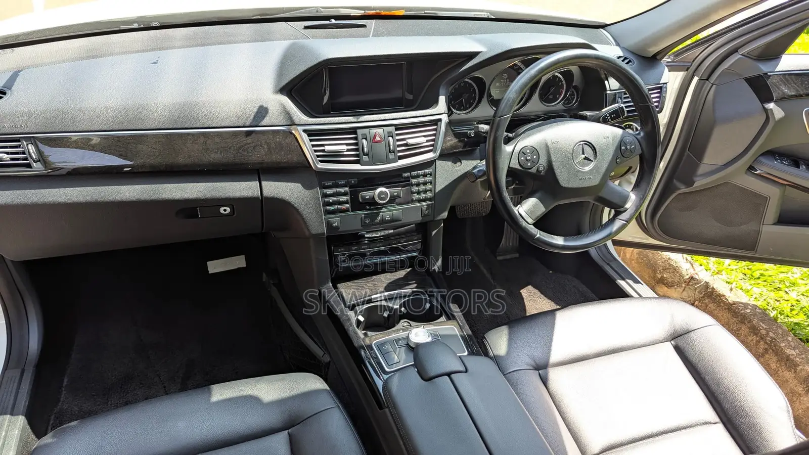 Mercedes-Benz E350 2011 White