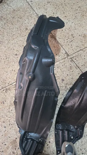 Toyota Ist 2008 - 2012 Fender Liner and Mudshields