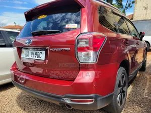 Subaru Forester 2.5i Limited PZEV 4dr SUV AWD (2.5L 4cyl CVT) 2015 Red