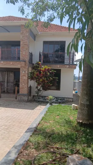 5bdrm Maisonette in Kigo Heights, Central Division for sale