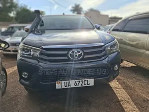 Toyota Hilux SR5 4x4 2016 Gray