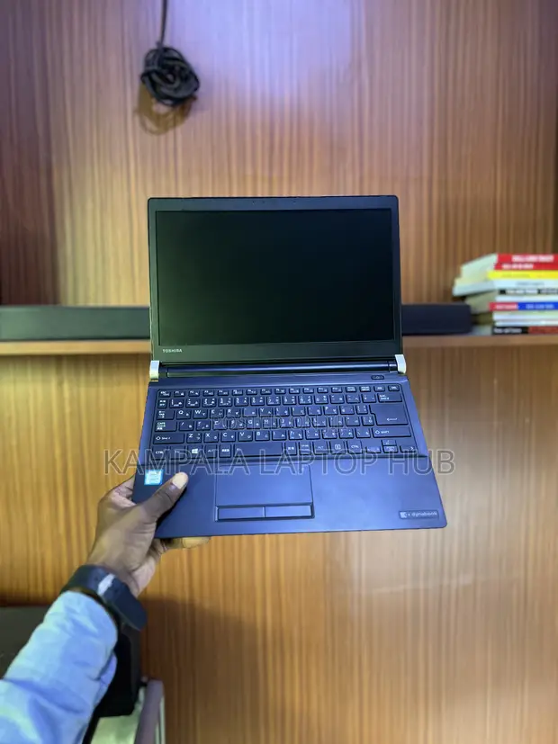 Laptop Toshiba Dynabook t552 8GB Intel Core i5 SSD 128GB - KAMPALA