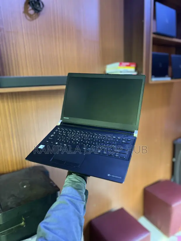 Laptop Toshiba Dynabook t552 8GB Intel Core i5 SSD 128GB - KAMPALA