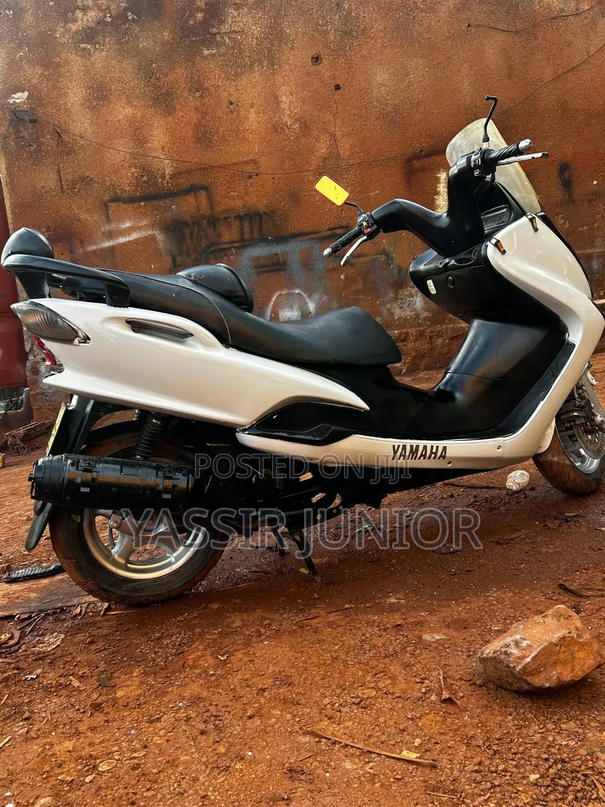 Yamaha Majesty 2018 White