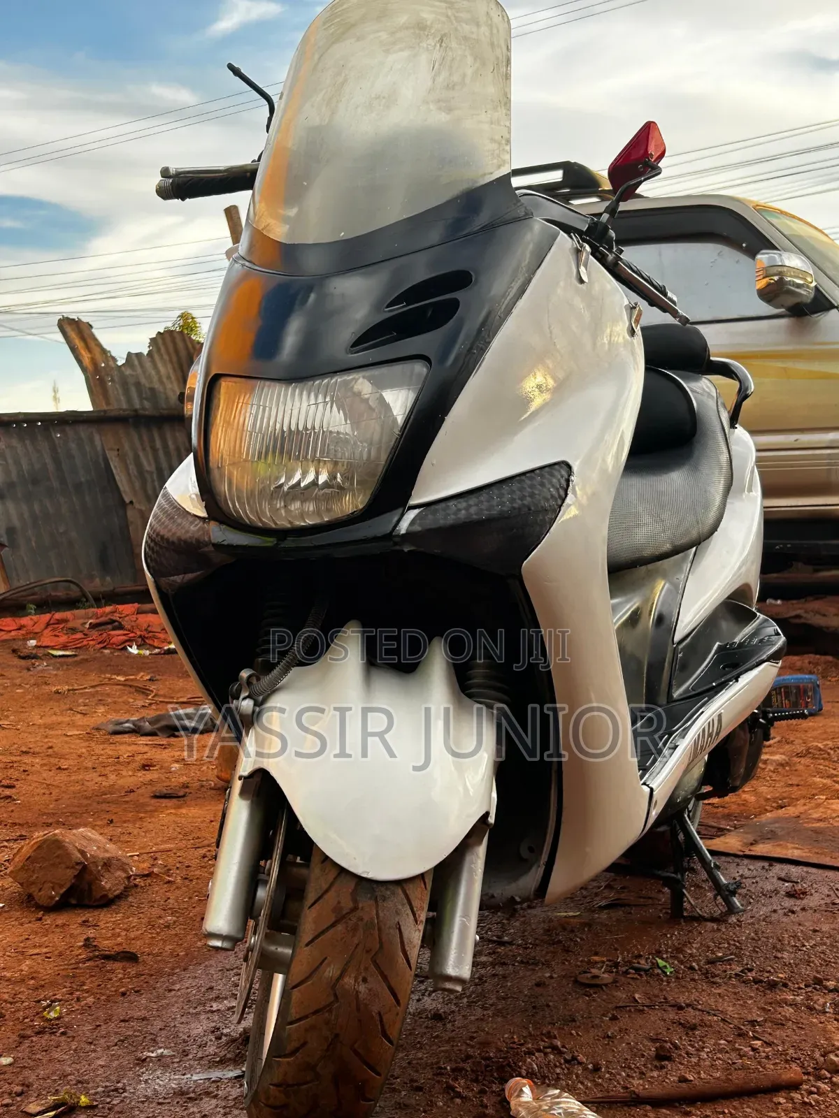 Yamaha Majesty 2018 White