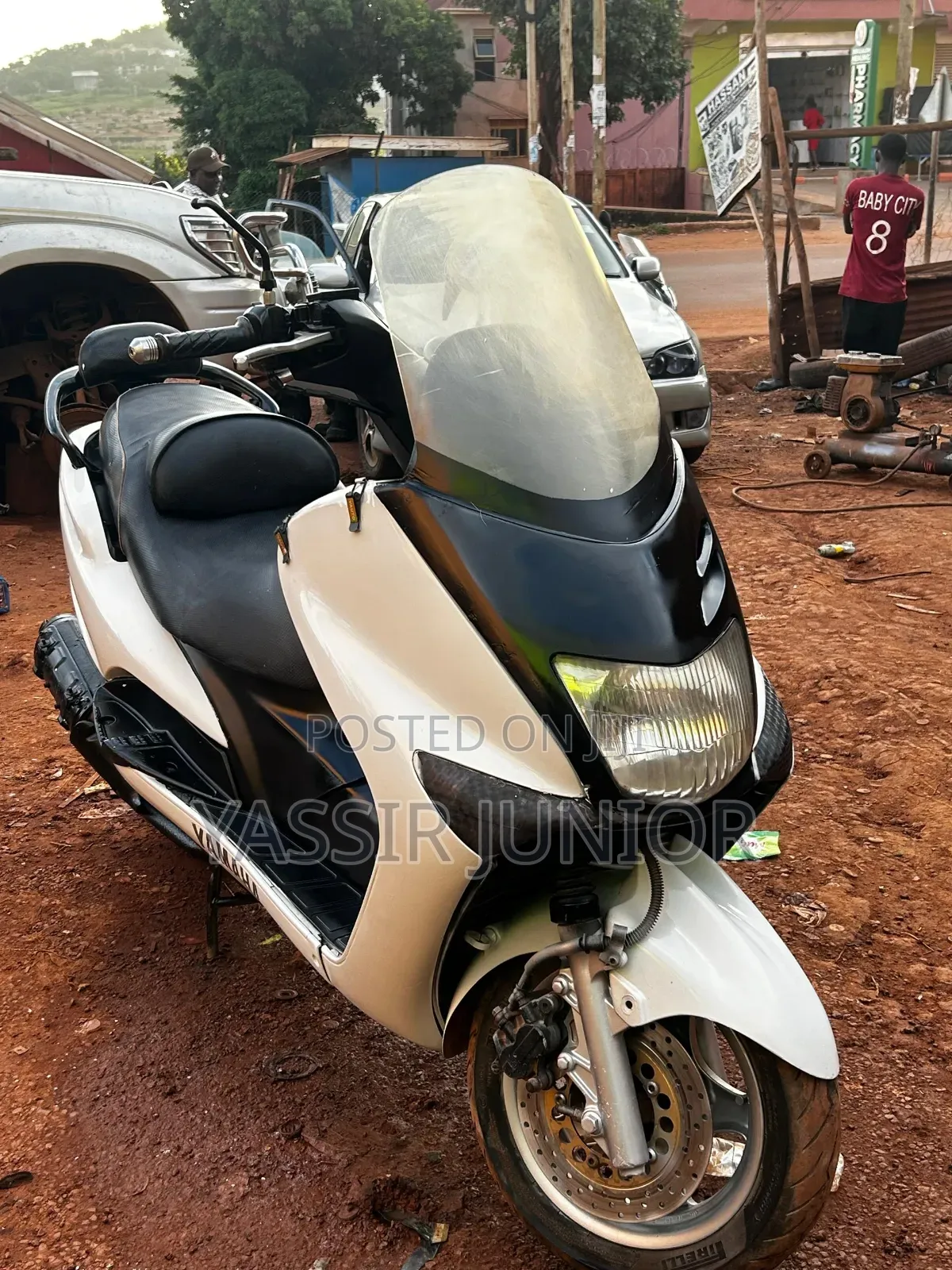 Yamaha Majesty 2018 White