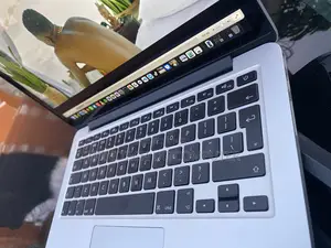 Laptop Apple MacBook Pro 2015 8GB Intel Core i5 SSD 256GB