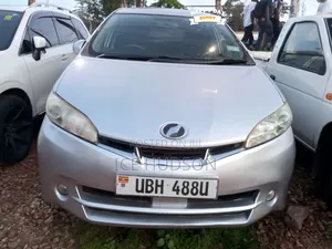 Toyota Wish 2011 Silver