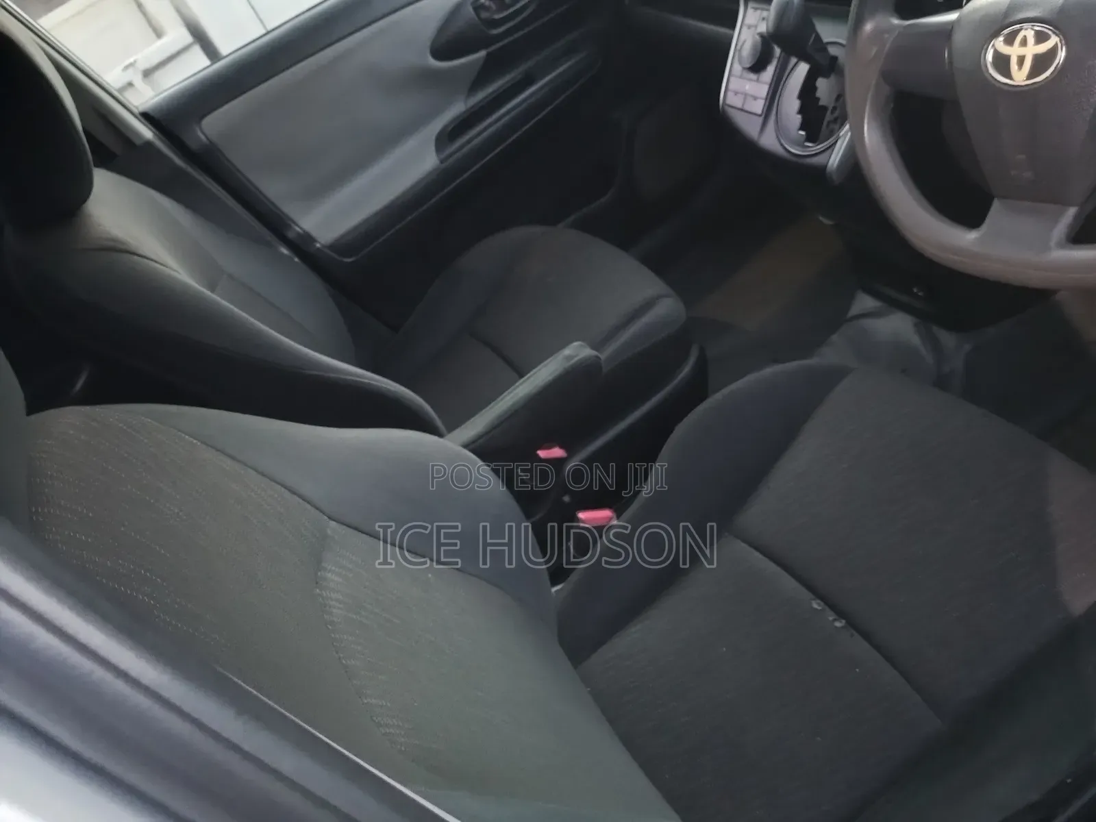 Toyota Wish 2011 Silver