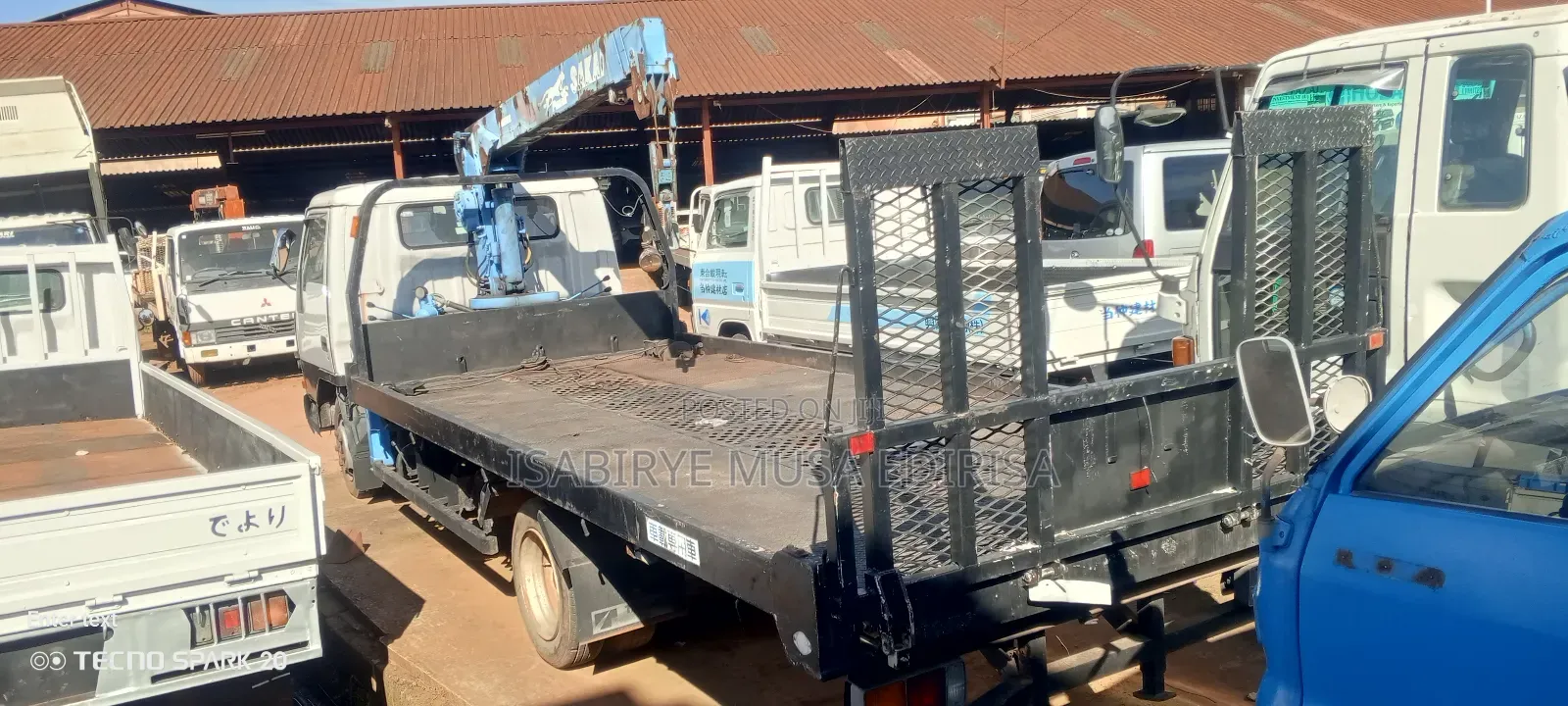Mitsubishi Canter 1987 White