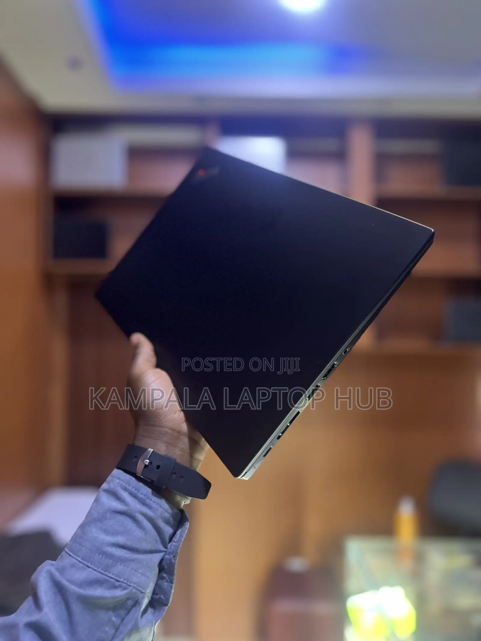 New Laptop Lenovo Thinkpad T490s 8GB Intel Core i7 SSD 256GB