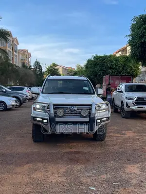 Toyota Land Cruiser 3.3 Diesel 4WD 2021 White