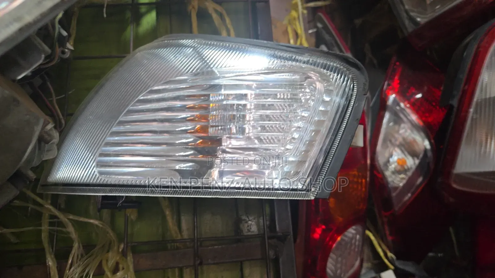 Nissan Wingroad Y11 Generation Conerlamp