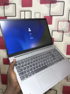 Laptop Lenovo ThinkBook 15 16GB Intel Core i5 SSD 512GB