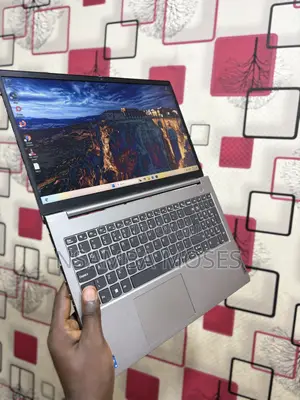 Laptop Lenovo ThinkBook 15 16GB Intel Core i5 SSD 512GB