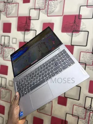 Laptop Lenovo ThinkBook 15 16GB Intel Core i5 SSD 512GB