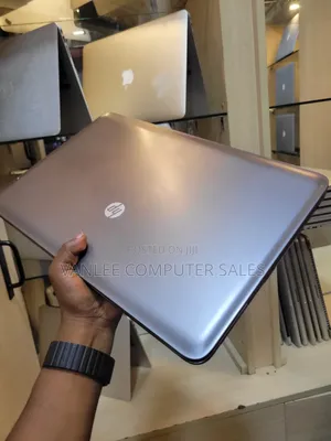 Laptop HP 250 G1 4GB Intel Core i3 HDD+SSD 320GB